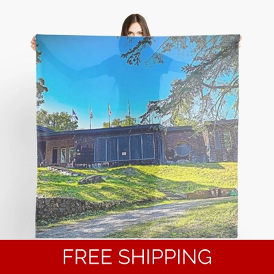 Le Studio Scarf Building 2020